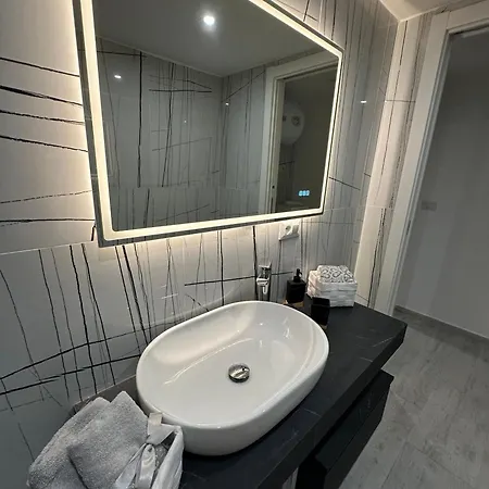 Saxlafenice * باري