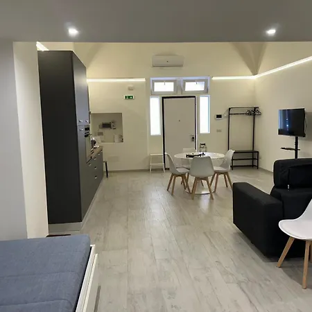 Saxlafenice * باري